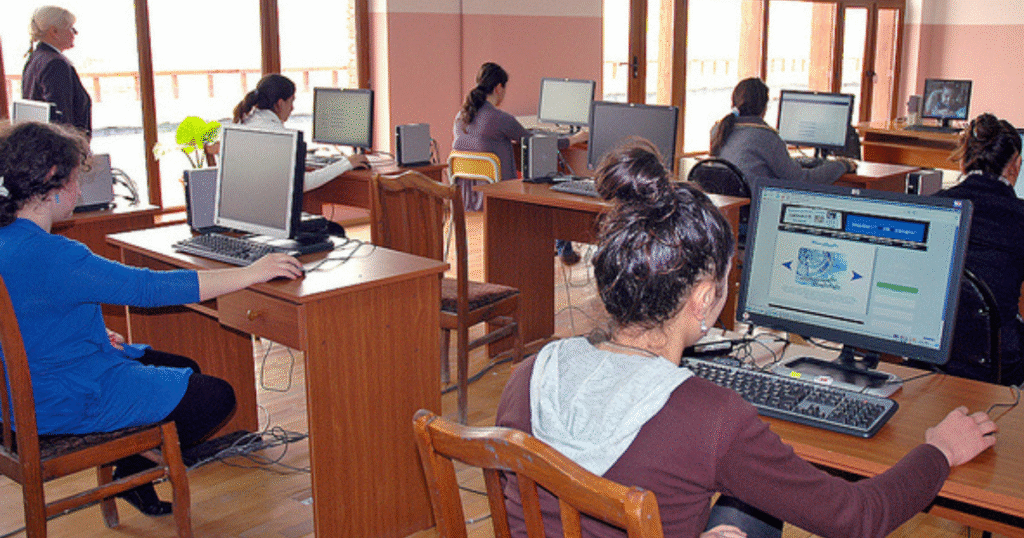 Understanding Online Education Programs
